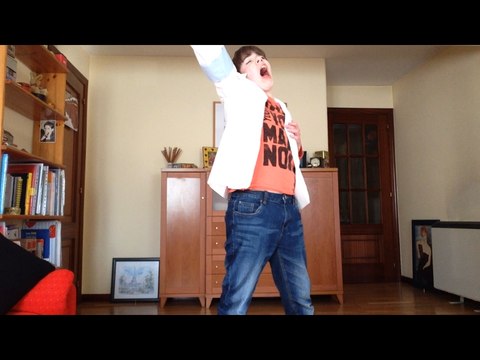 ÁlvaroMJ Dancing ( Ensayo ) Michael jackson wanna be startarting something ( Live in wembley 16 July 1988)