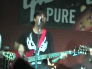 Low Level Flight @ Gibson