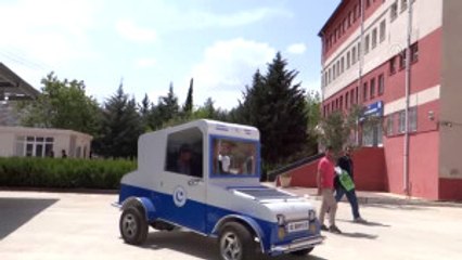 Üniversite Öğrencileri Güneş Enerjili Araba Üretti