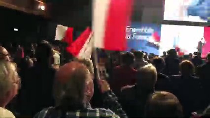 #chatellerault Meeting de Macron : "Macron président "