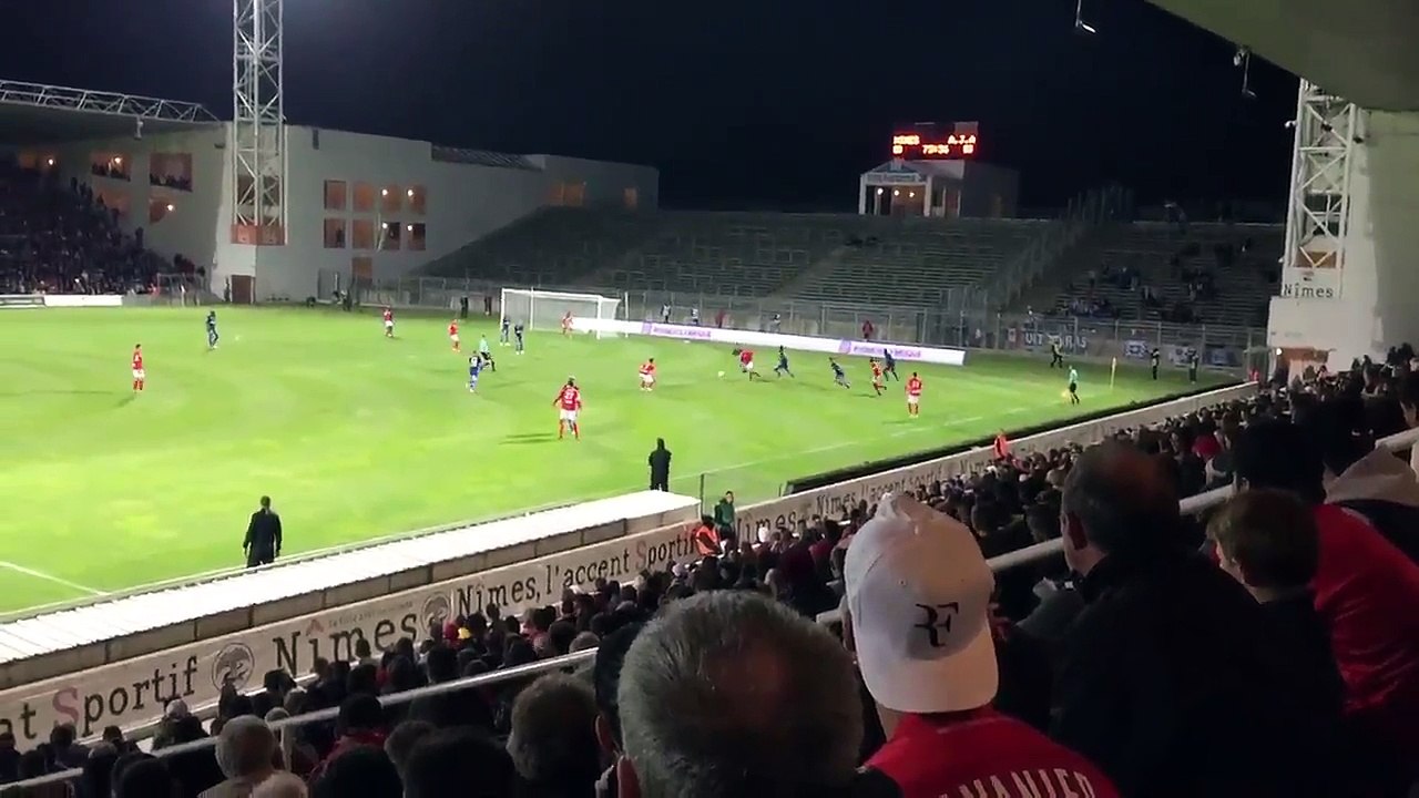 But en lob de Mohamed Yattara - Nîmes VS Auxerre
