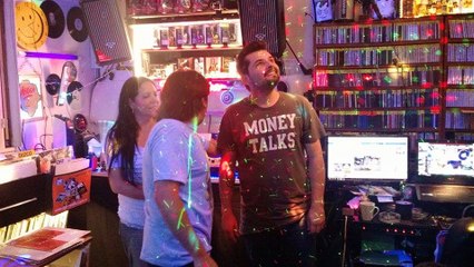 QUIEN nos visita? comienza a los 6 minitos 40 segundos