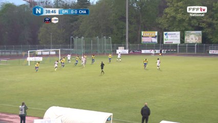 Corner directement dans les bras du gardien.