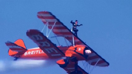 The thrill seekers on the wings