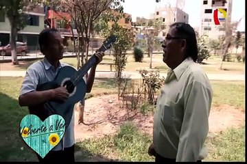 Músico busca a su padre, a quien nunca conoció por extraña decisión de su madre