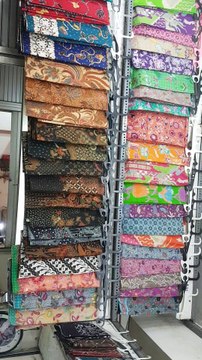 Seragam batik murah kualitas solo dengan bahan katun primisima