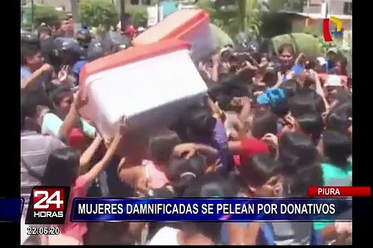Piura: mujeres damnificadas se enfrentan a golpes por donativos