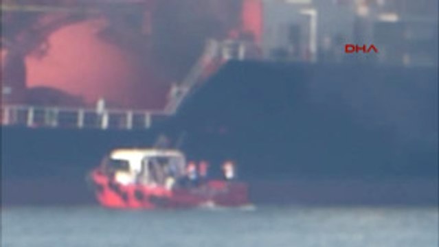 Izmit Körfezinde Tankerde Yangın-6 Tankerin Içindekiler Böyle Tahliye Edildi Ek Görüntüler