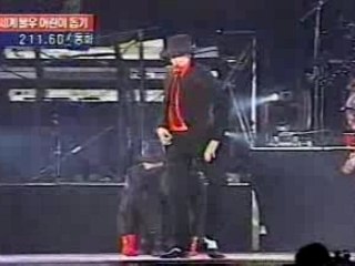 Michael Jackson & Friends - Dangerous (live in Corea - 99)