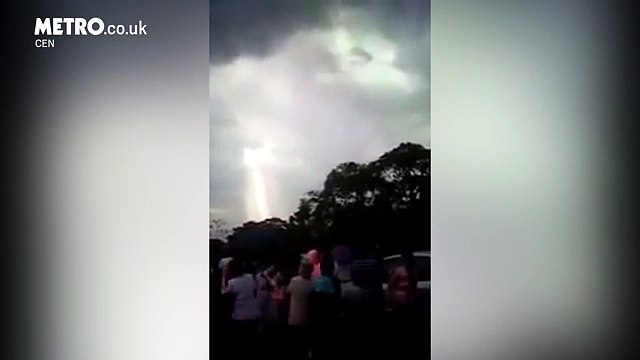 Il pense voir Jésus dans le ciel... Apparition divine dans les nuages