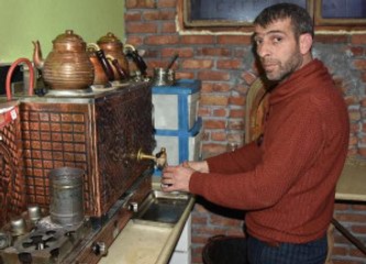4 Yılda 1 Milyon Lirayı İç Eden Ganyan Talihlisi, Şimdi Çaycılık Yapıyor
