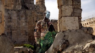 Body artist is inspired by Israel's iconic sites