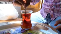 Boğazın Emektarı Trabzon’da Çay Ocağı Oldu