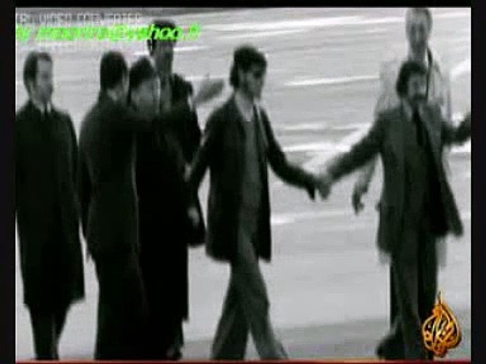 QUAND BOUTEFLIKA TOUCHAIT LA MAIN à UN TERRORISTE! - YouTube