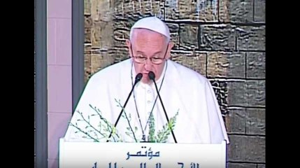 Le pape François en visite au Caire, son poignant discours contre le terrorisme (Vidéo)