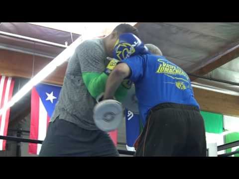 Boxing Champion Oleksandr Usyk Amazing Skills Speed & Power EsNews Boxing