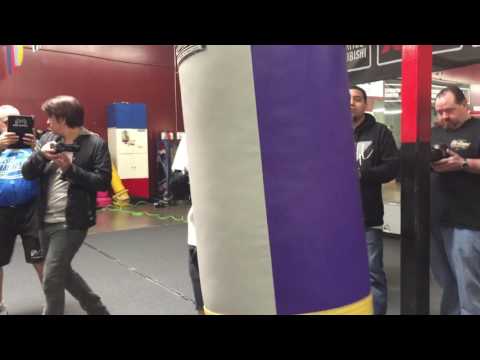 Vasyl Lomachenko Working The Heavy Bag In His Custom Gloves – esnews boxing