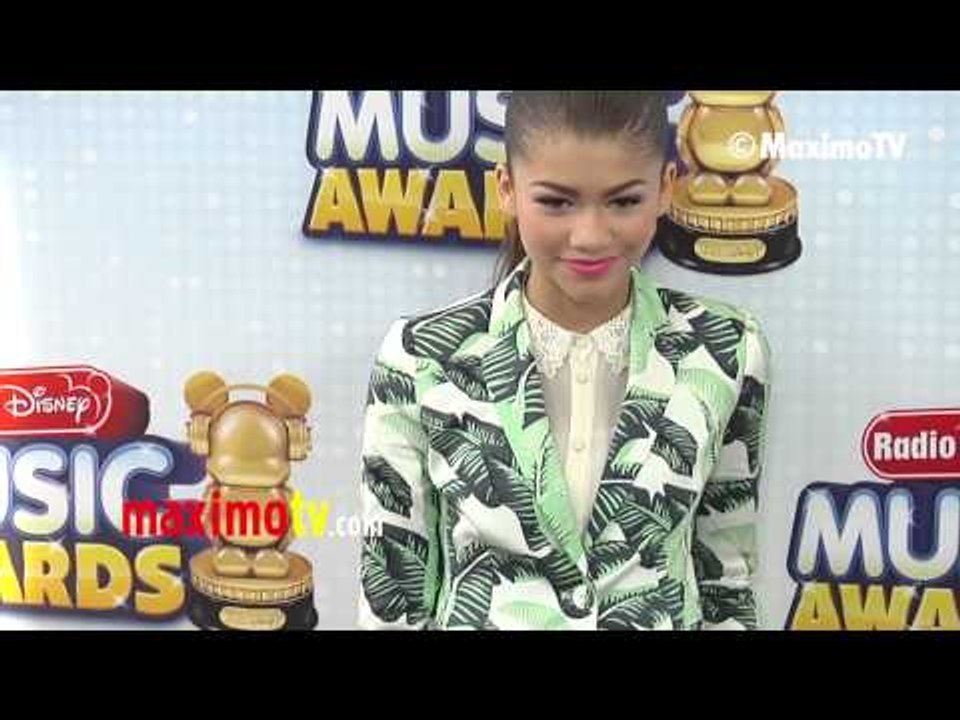 Zendaya 2013 "Radio Disney Music Awards" Red Carpet Arrivals #RDMA @Zendaya