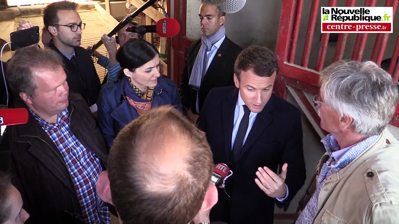 VIDEO. Usseau. Emmanel Macron visite une exploitation agricole