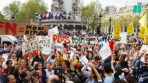 Le contraste des images de la mobilisation anti-FN entre 2002 et 2017 est saisissant