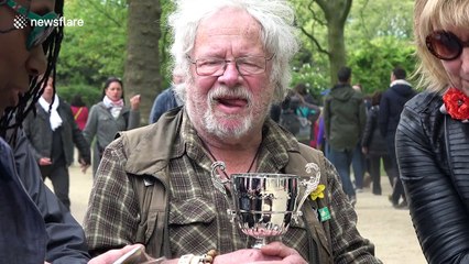 Mr Gorilla crawls across Marathon finish line a week late