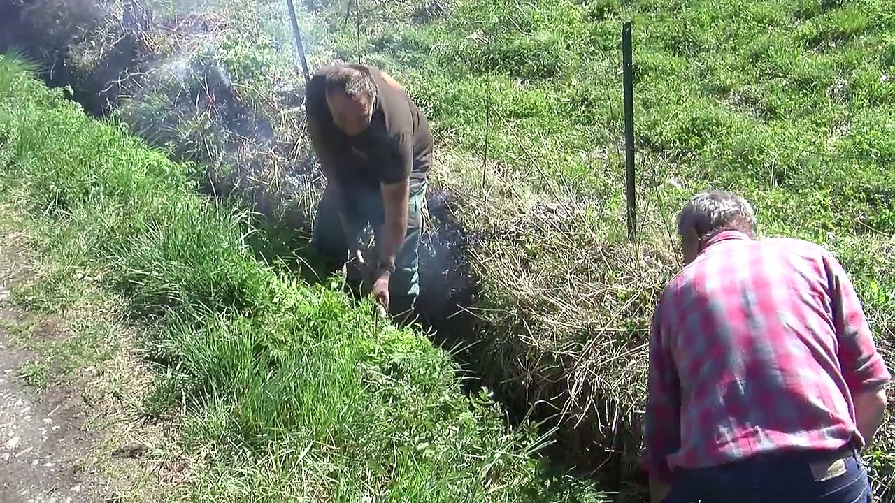 Hautes-Alpes : A Villar-Saint-Pancrace, la main d'oeuvre s'amoindrit pour la corvée des canaux