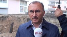 Ardahan Belediye Başkanı Bölgede Hıristiyan ve Müslümanlara Ait Mezarlar Var