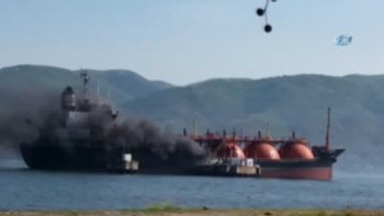 Körfezde Lpg Tankerinde Yangın Çıktı