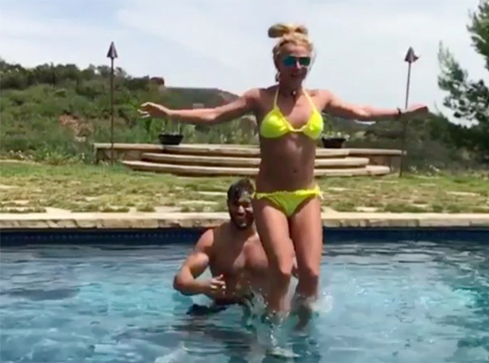 Britney Spears : Sublime en bikini, elle s'affiche aux côtés de son amoureux sur Instagram