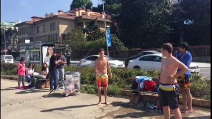 Boğazda Denize Girdiler