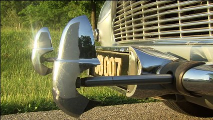 James Bond Real Film Car - 1964 Aston Martin DB5 natural footage