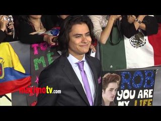 Kiowa Gordon TWILIGHT "Breaking Dawn Part 2" Premiere ARRIVALS