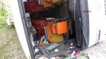 Antalyaspor Taraftarını Taşıyan Otobüs Devrildi 3 Yaralı