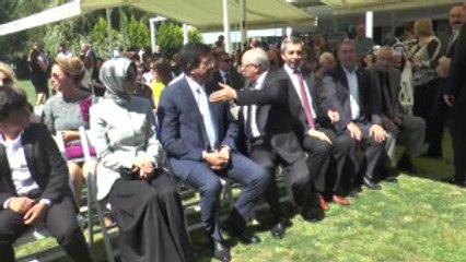 Ekonomi Bakanı Zeybekci, Nikah Şahitliği Yaptı