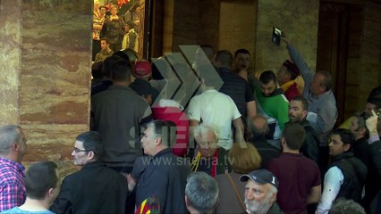 Dhuna në Kuvend, Prokuroria: Nuk janë vërtetuar vepra penale