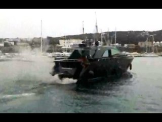 Torre Vado (LE) - Yacht in avaria, salvate quattro persone (29.04.17)