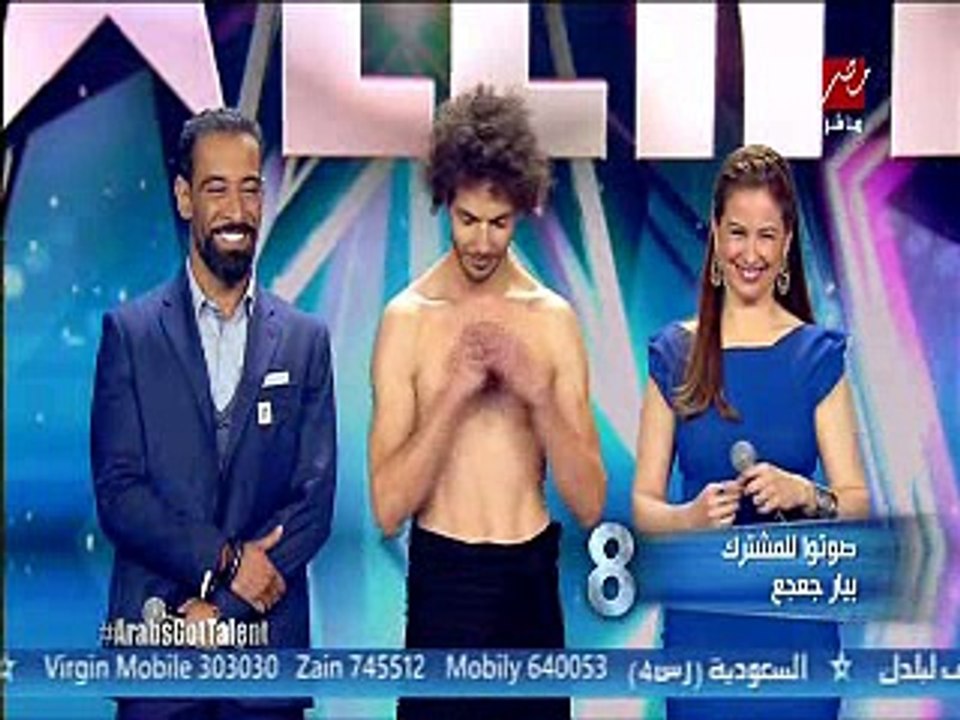 نجوى كرم تحتضن أحد المتسابقين: عرقه له رائحة الثلج