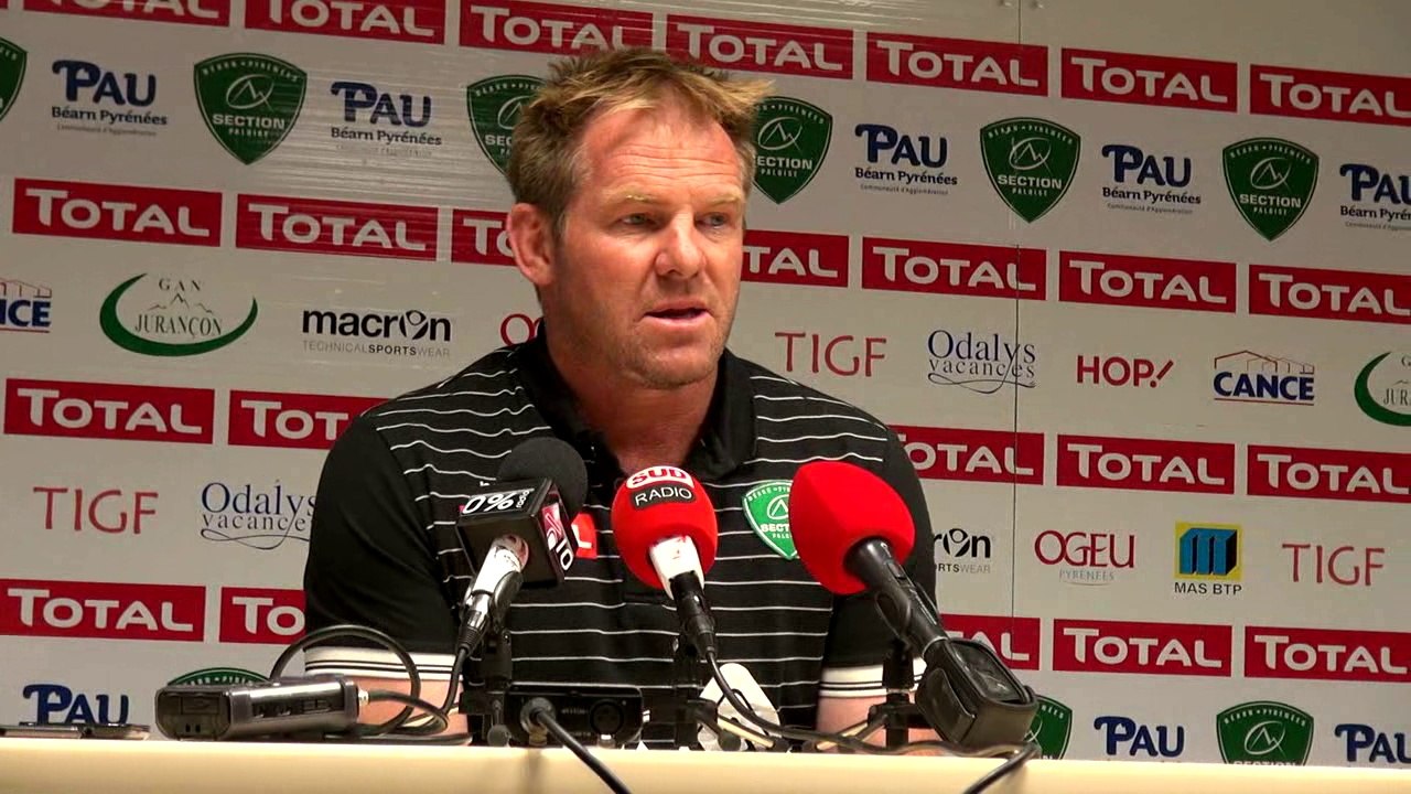 Simon Mannix après Section Paloise - Brive : "C'était un match à la vie à la mort. On est toujours vivant"