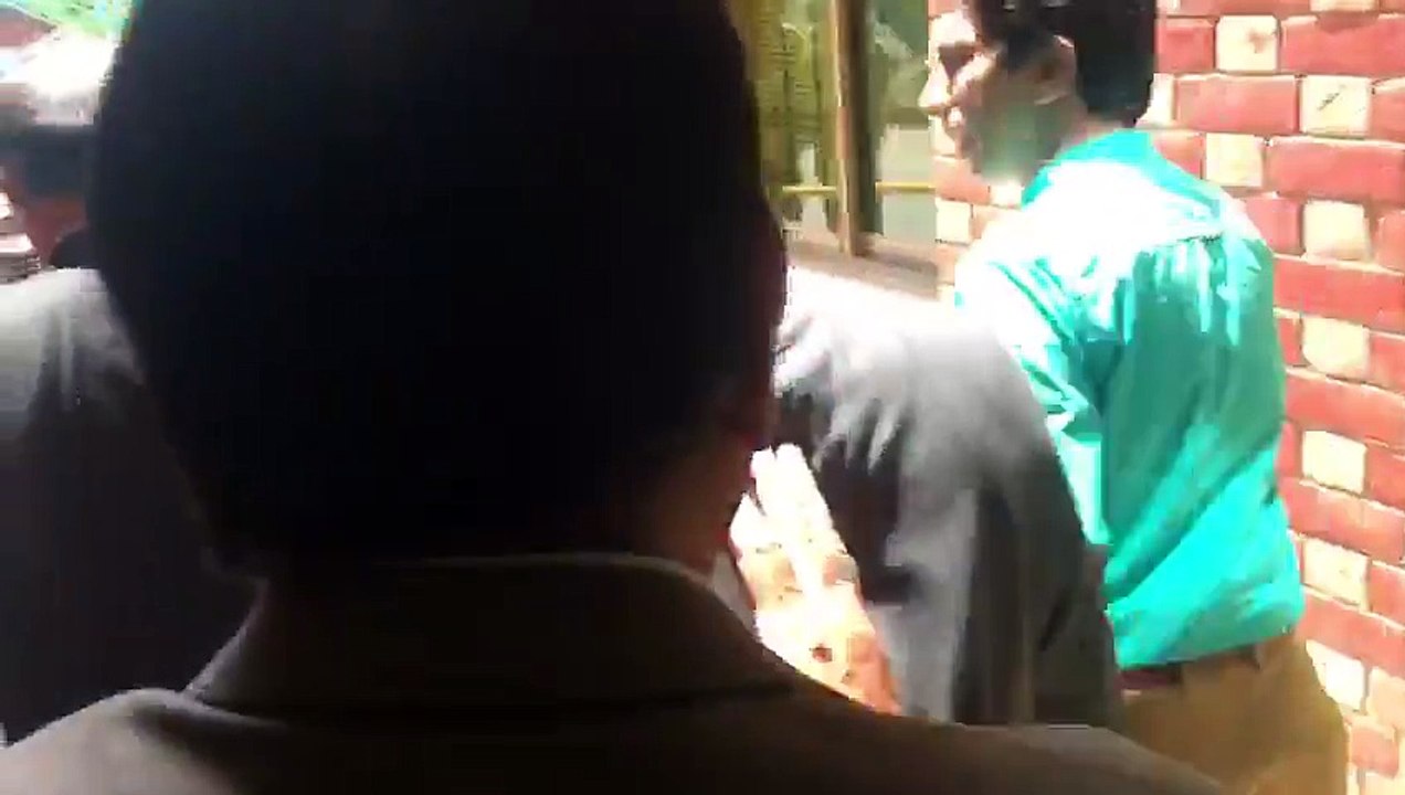 COMSATS Main NAIB Kay Chairman Ki Insult