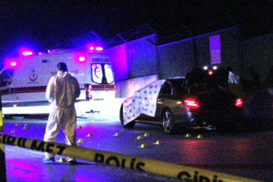 Sarıyer'de Lüks Otomobile Silahlı Saldırı: 2 Ölü