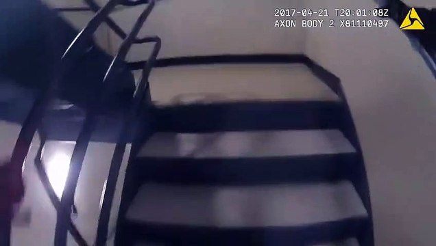 Un policier empêche un homme de se suicider au dernier moment