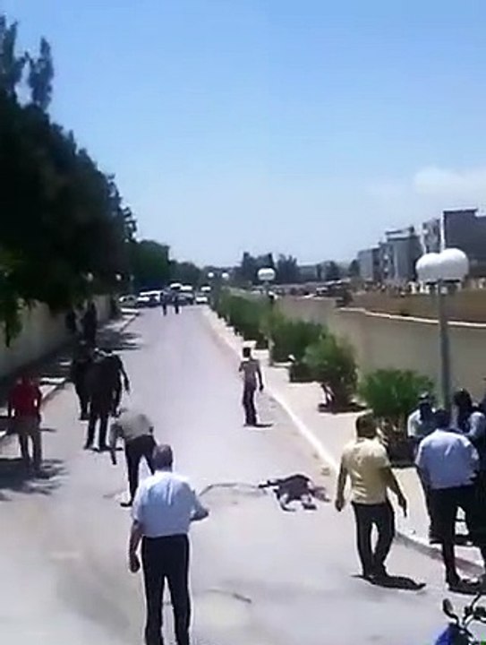 Vidéo d'urgence et le moment exclusif de tir terroriste et tué par la police turque