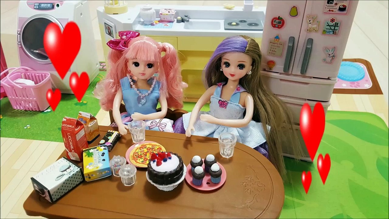 リカちゃん つばさちゃんと一緒にお菓子パーティー！こおりコロコロれいぞうこ！ ❤ 子供向け おもちゃ 人気 アニメ キッズ ごっこ 遊び トイキッズ Toy