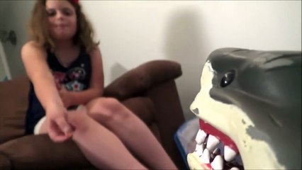 Playing Catch With My Pet Shark 'Shopkins Are His Favorite Snack' Toy Freaks-Id