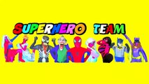 Superhero Superstars VAMPIRE TOILET ATTACK - Spiderman vs Venom w_ Joker Girl, Joker, Batgirl-OYgm9