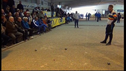 Beau carreau de CANO sur une boule à 2 mètres devant - Huitième Orange 2016 ROCHER vs PHILIPSON