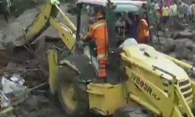 Petugas Cari 5 Korban Banjir Bandang