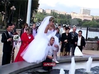 Ja çfarë i ndodh këtij çifti në ditën e dasmes