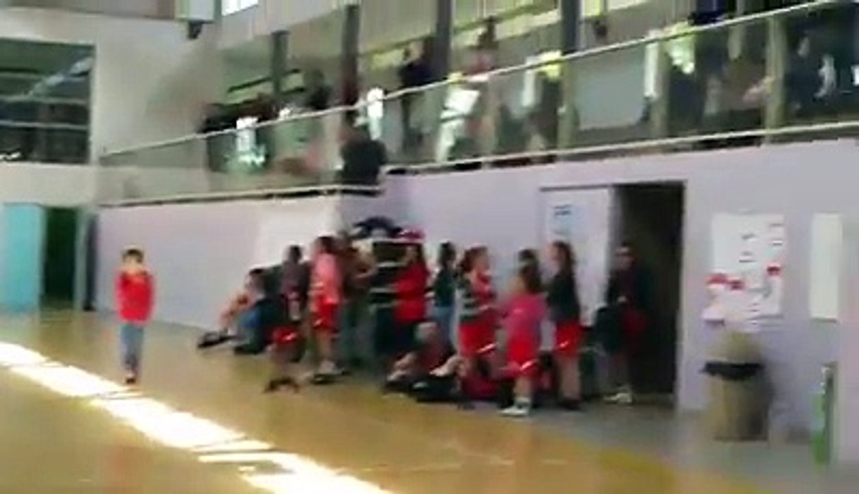 Fin de match sous tension avant ... l'explosion de joie !!!!