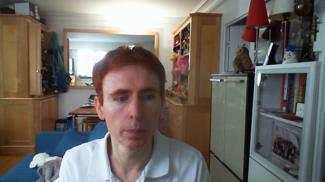 Wiwi égratigne pop it shake it de YG & DJ Mustard